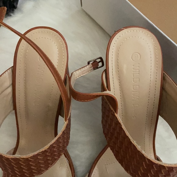 🤎 Wedges - Picture 4 of 7